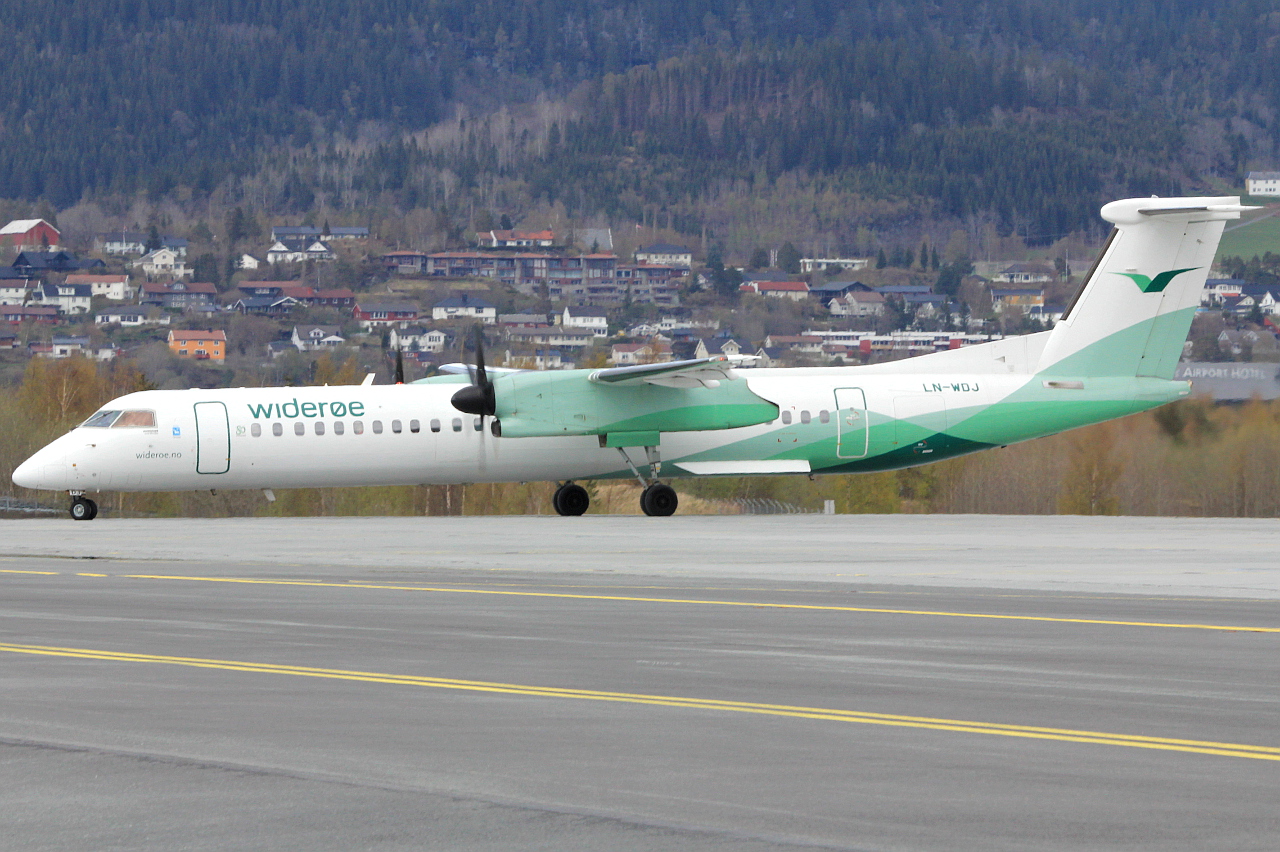LN-WDJ · Bombardier Dash 8-Q402 · (TRD / ENVA)