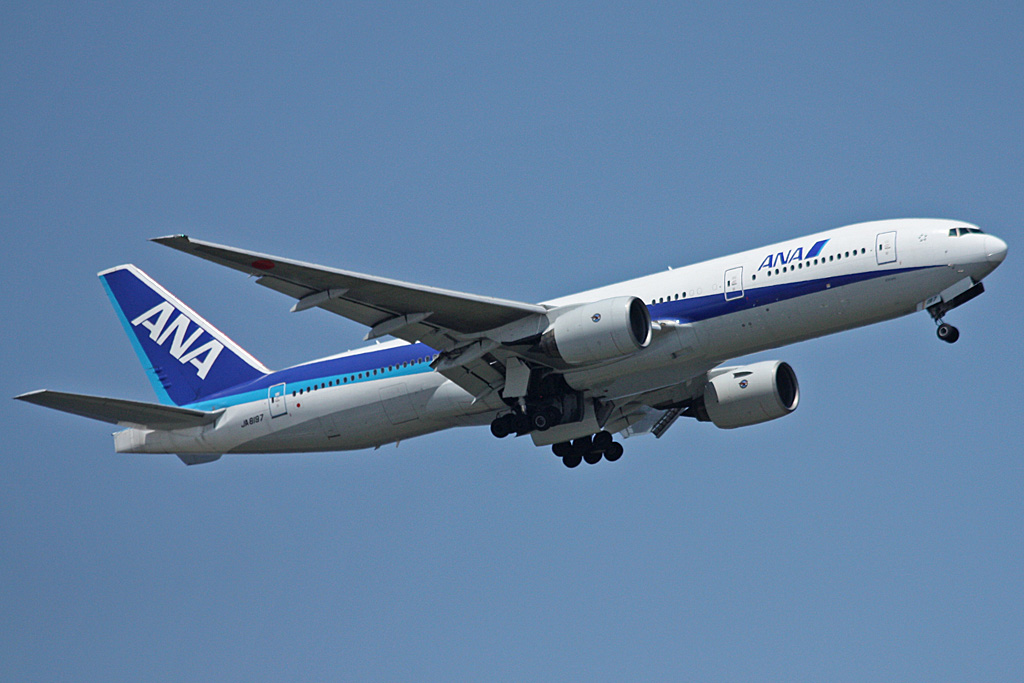 JA8197 · Boeing 777-281 · (HND / RJTT)