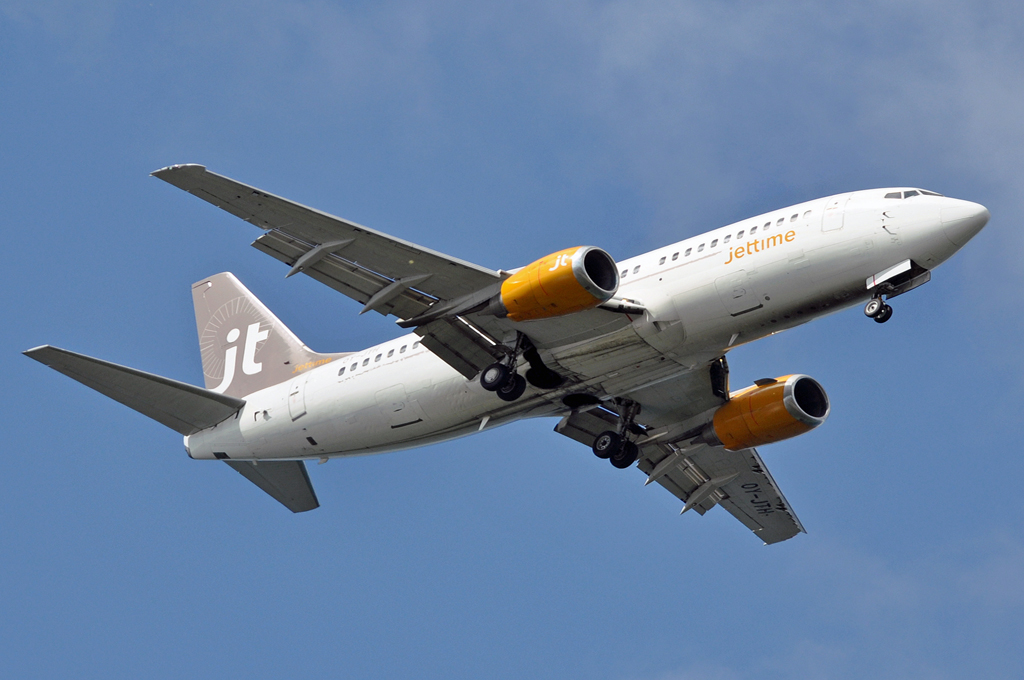 OY-JTH · Boeing 737-3Y0(QC) · (CPH / EKCH)