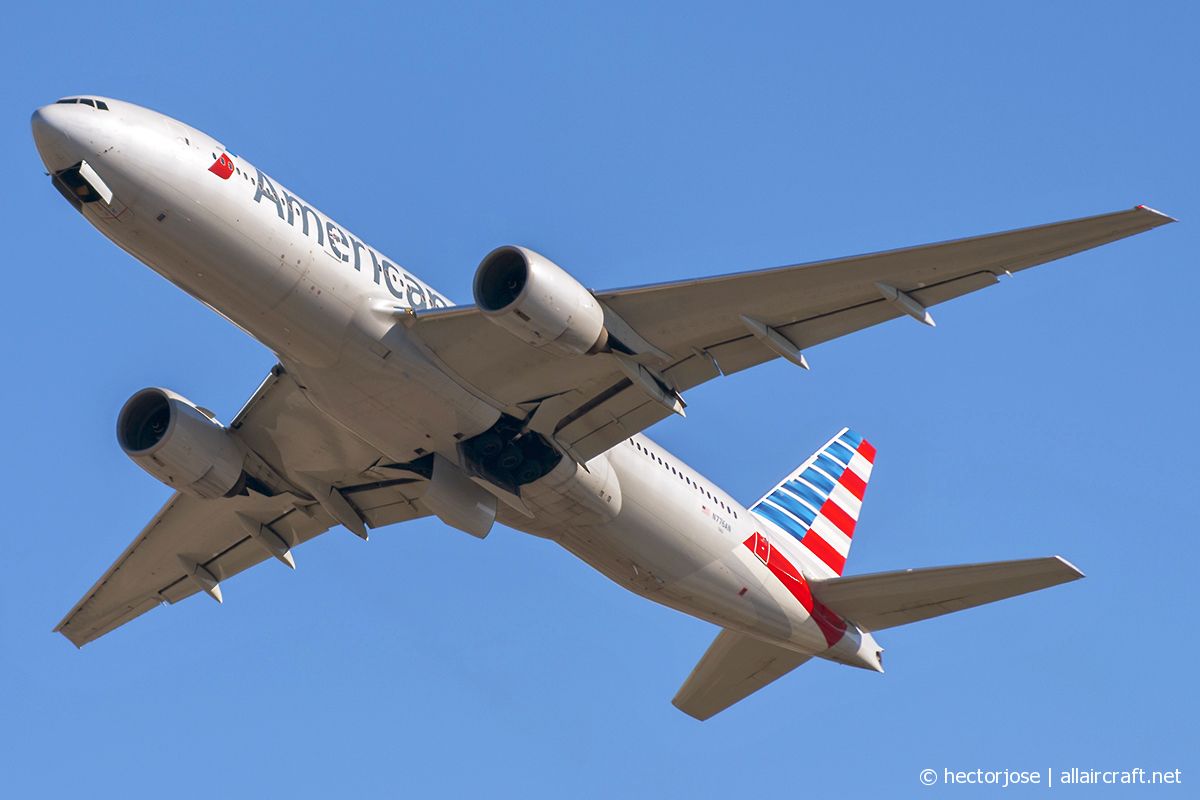 N776AN · Boeing 777-223/ER · (MIA / KMIA)