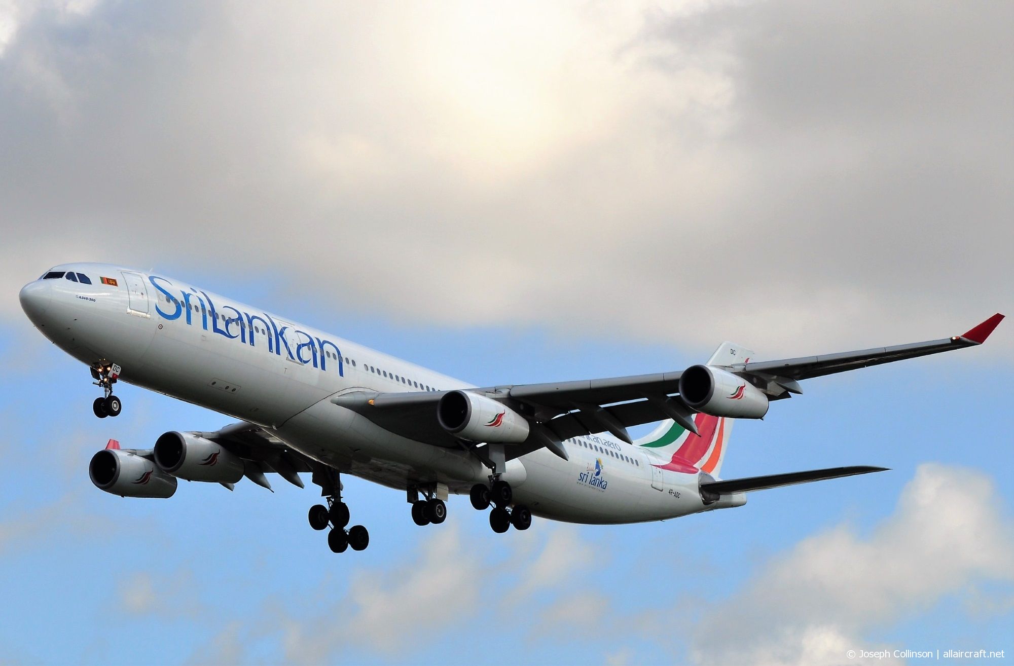 4R-ADC · Airbus A340-311 · (LHR / EGLL)