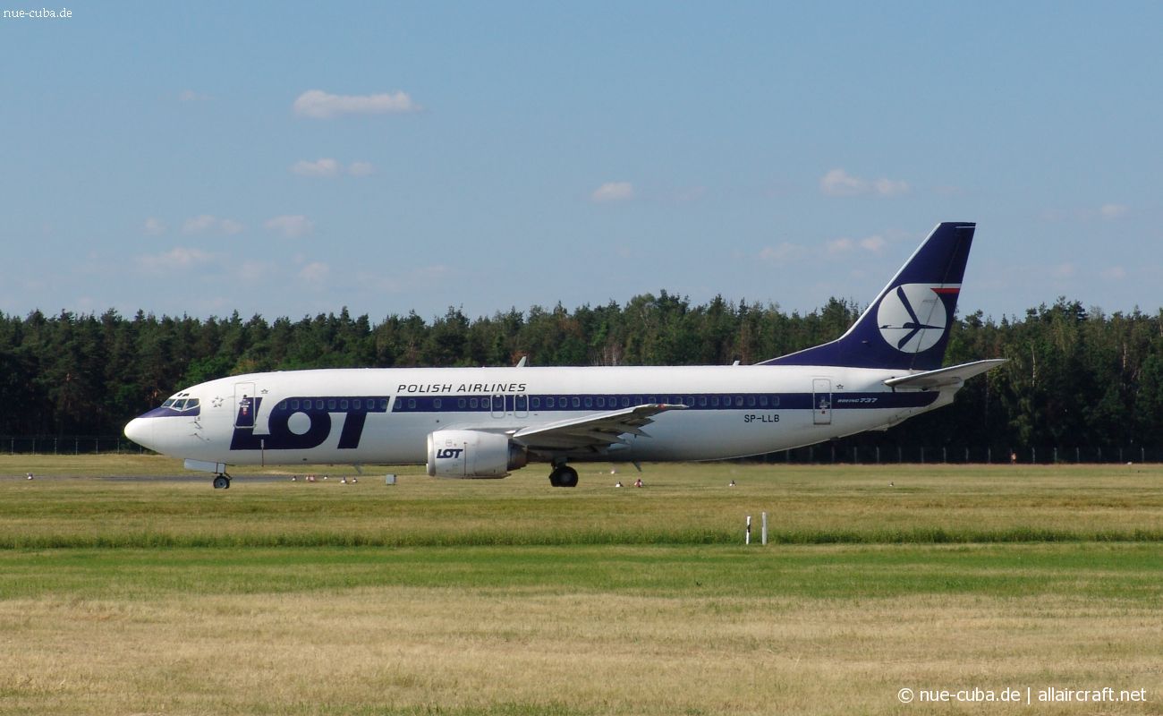 SP-LLB · Boeing 737-45D · (NUE / EDDN)