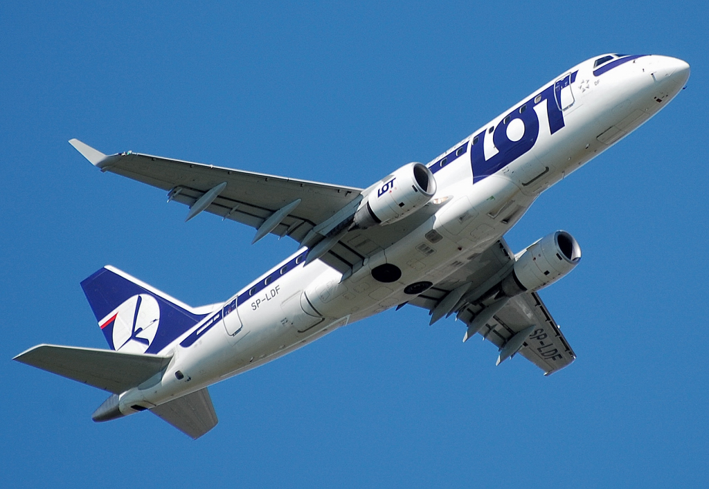 SP-LDF · Embraer 170-100LR · (CPH / EKCH)