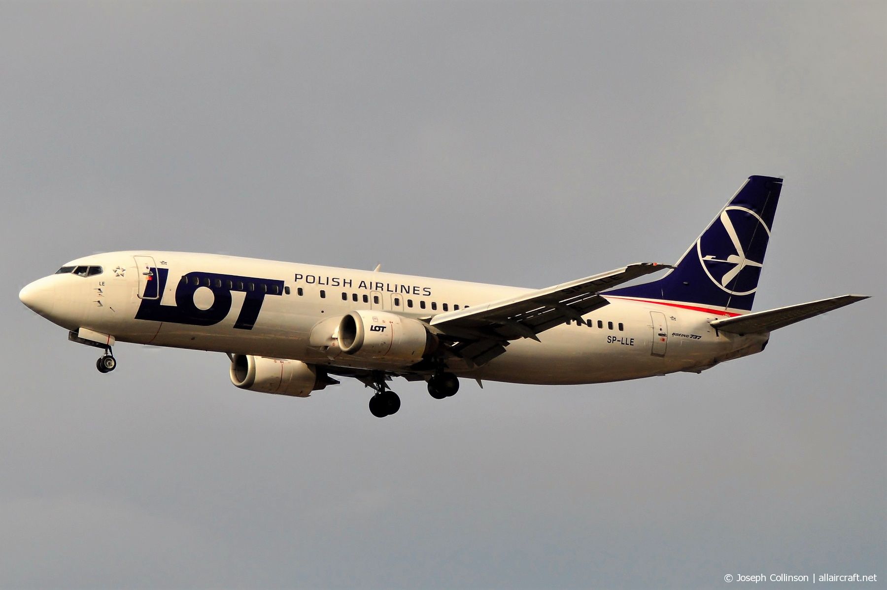 SP-LLE · Boeing 737-45D · (LHR / EGLL)