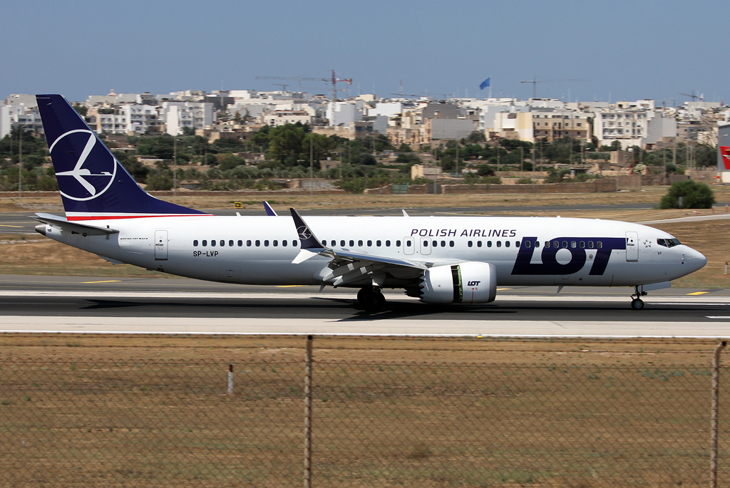 SP-LVP · Boeing 737-8 MAX · MLA / LMML