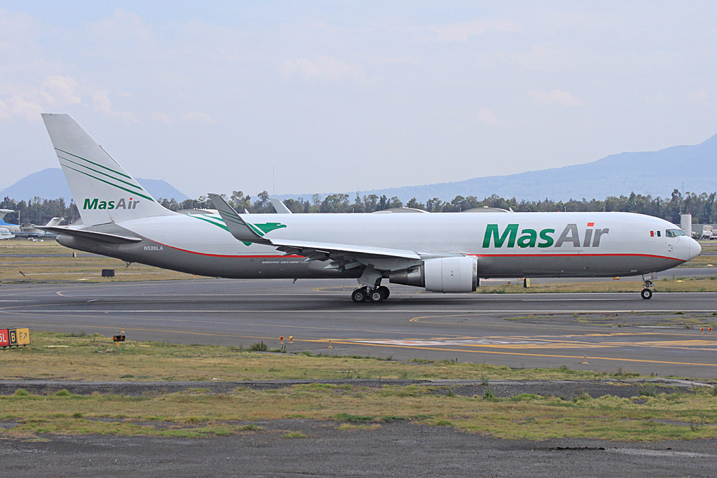 N526LA · Boeing 767-346F(ER)(WL) · (MEX / MMMX)