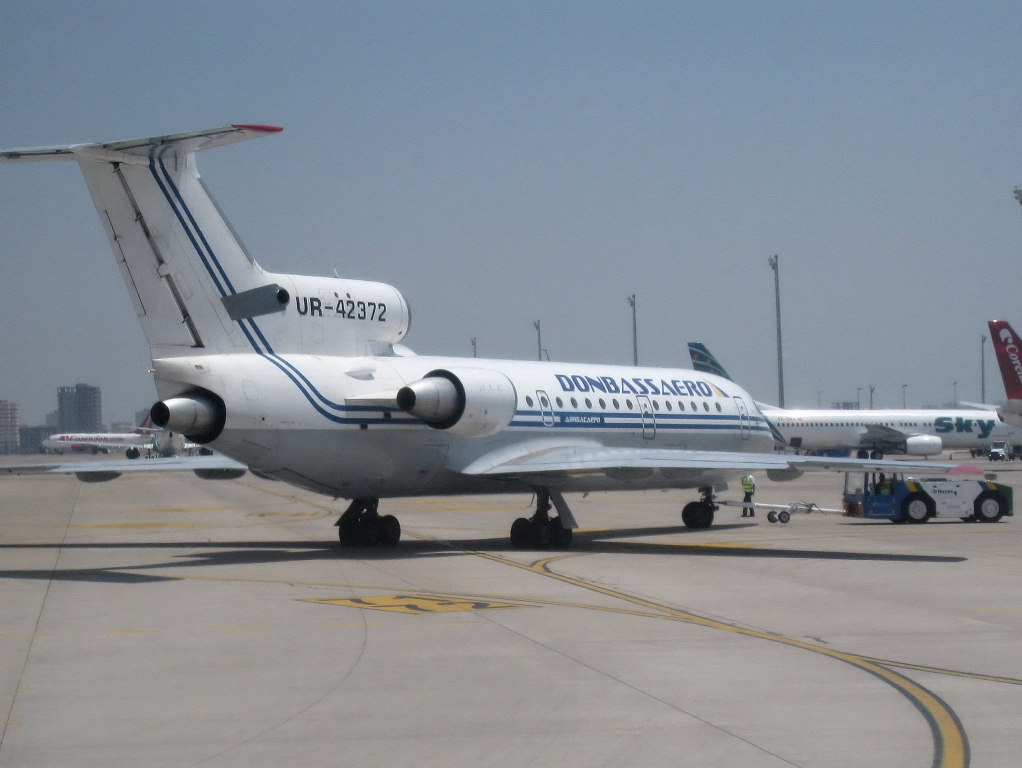 UR-42372 · Yakovlev Yak-42D · (AYT / LTAI)