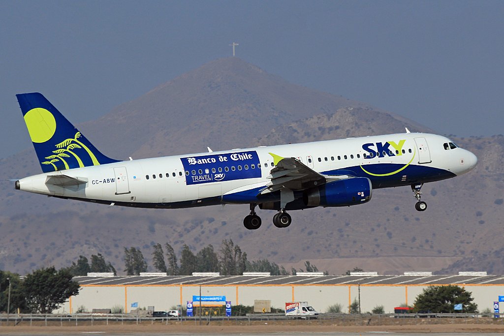 CC-ABW · Airbus A320-233 · (SCL / SCEL)