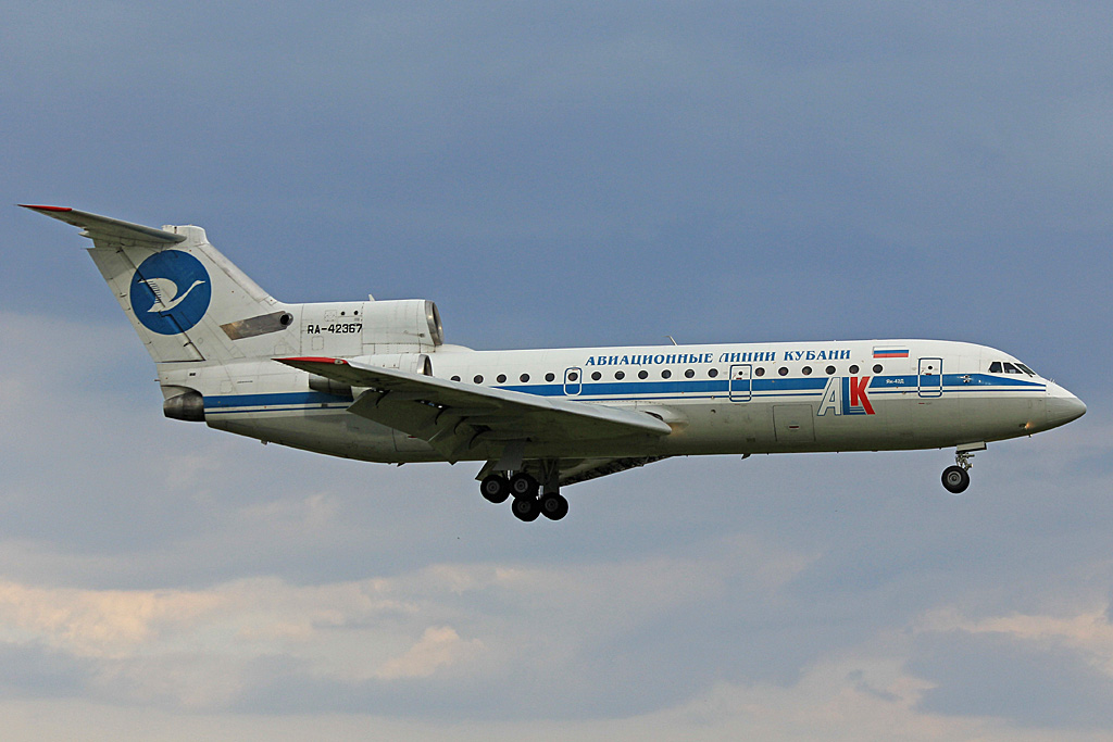 RA-42367 · Yakovlev Yak-42D · (VKO / UUWW)