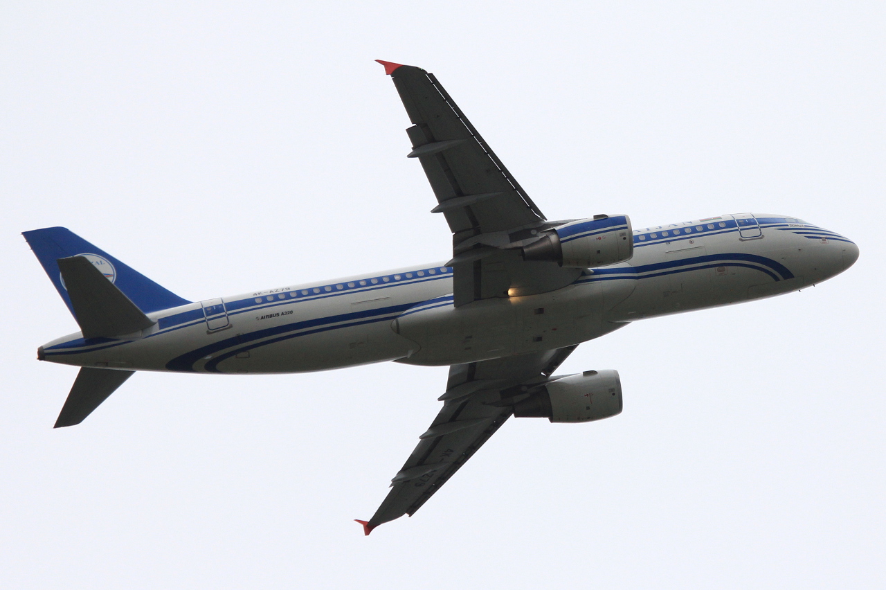 4K-AZ79 · Airbus A320-214 · (FCO / LIRF)