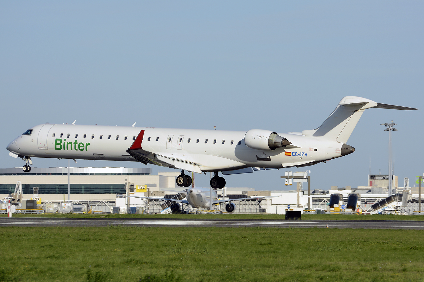 EC-JZV · Bombardier CRJ-900ER · (LIS / LPPT)