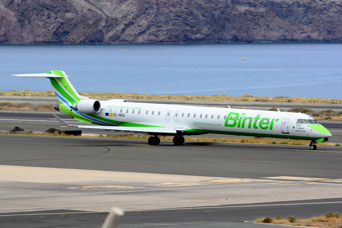 EC-MOX · Bombardier CRJ-1000 · (LPA / GCLP)