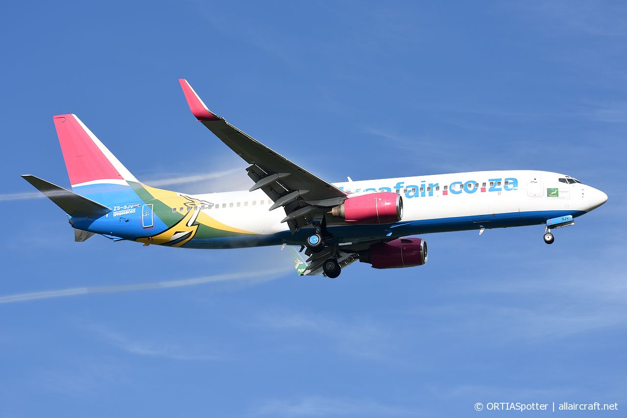 ZS-SJV · Boeing 737-844(WL) · (JNB / FAOR)