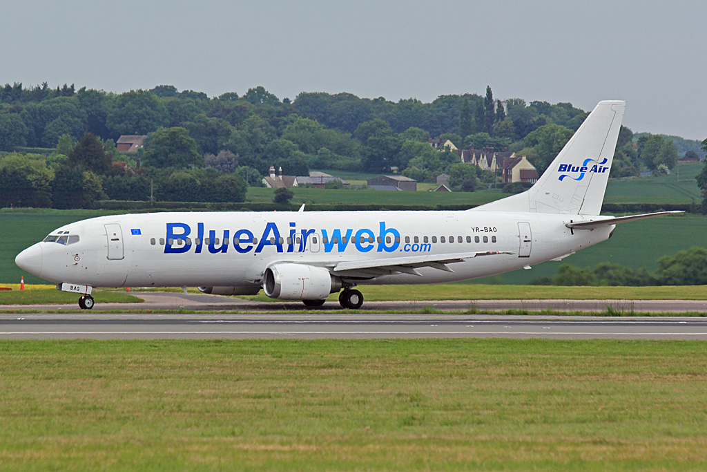 YR-BAO · Boeing 737-42C · (LTN / EGGW)
