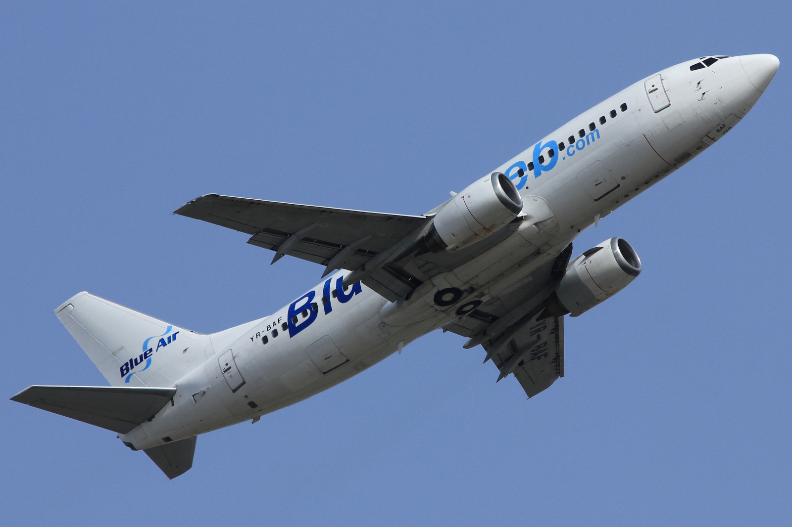 YR-BAF · Boeing 737-322 · (FCO / LIRF)