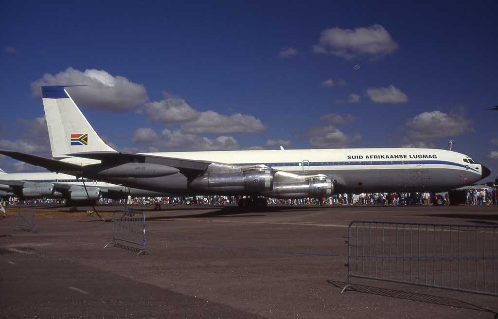AF-617 · Boeing 707-328C · (FFD / EGVA)
