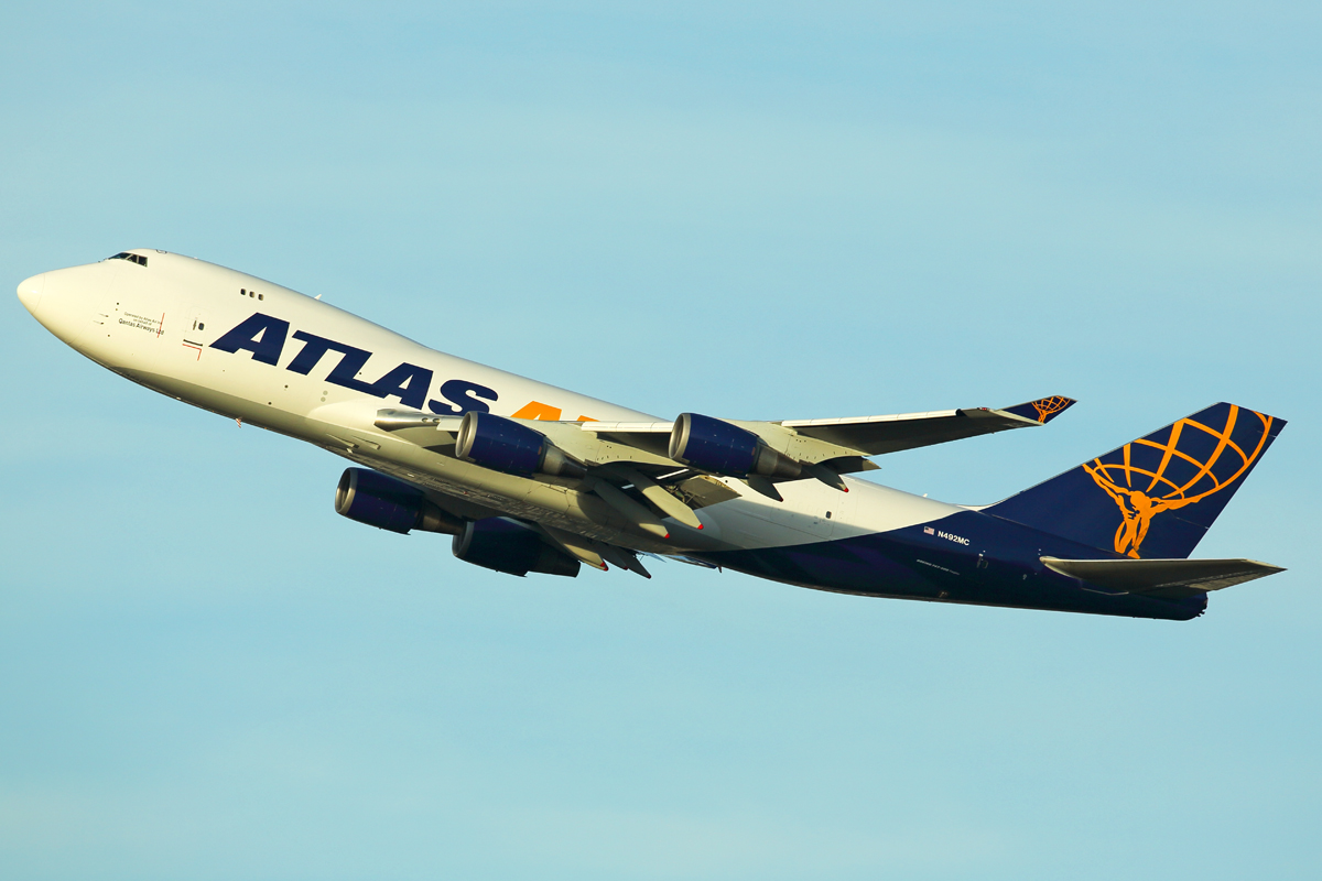 N492MC · Boeing 747-47UF · (SYD / YSSY)