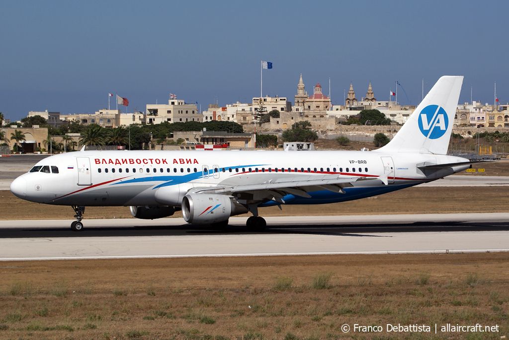 VP-BRB · Airbus A320-212 · (MLA / LMML)