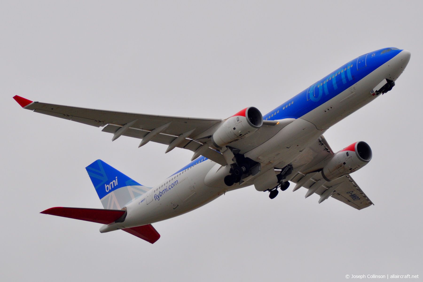 G-WWBD · Airbus A330-243 · (LHR / EGLL)