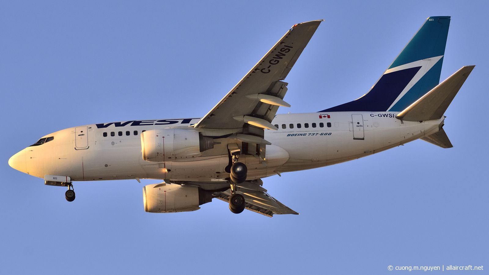 C-GWSI · Boeing 737-6CT · (YUL / CYUL)