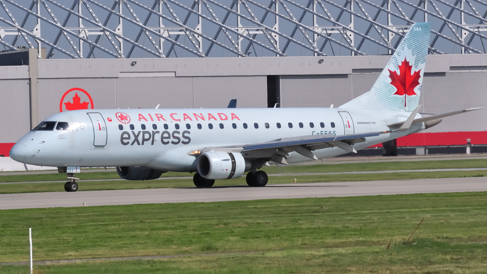 C-FEKS · Embraer 170-200SU · (YUL / CYUL)