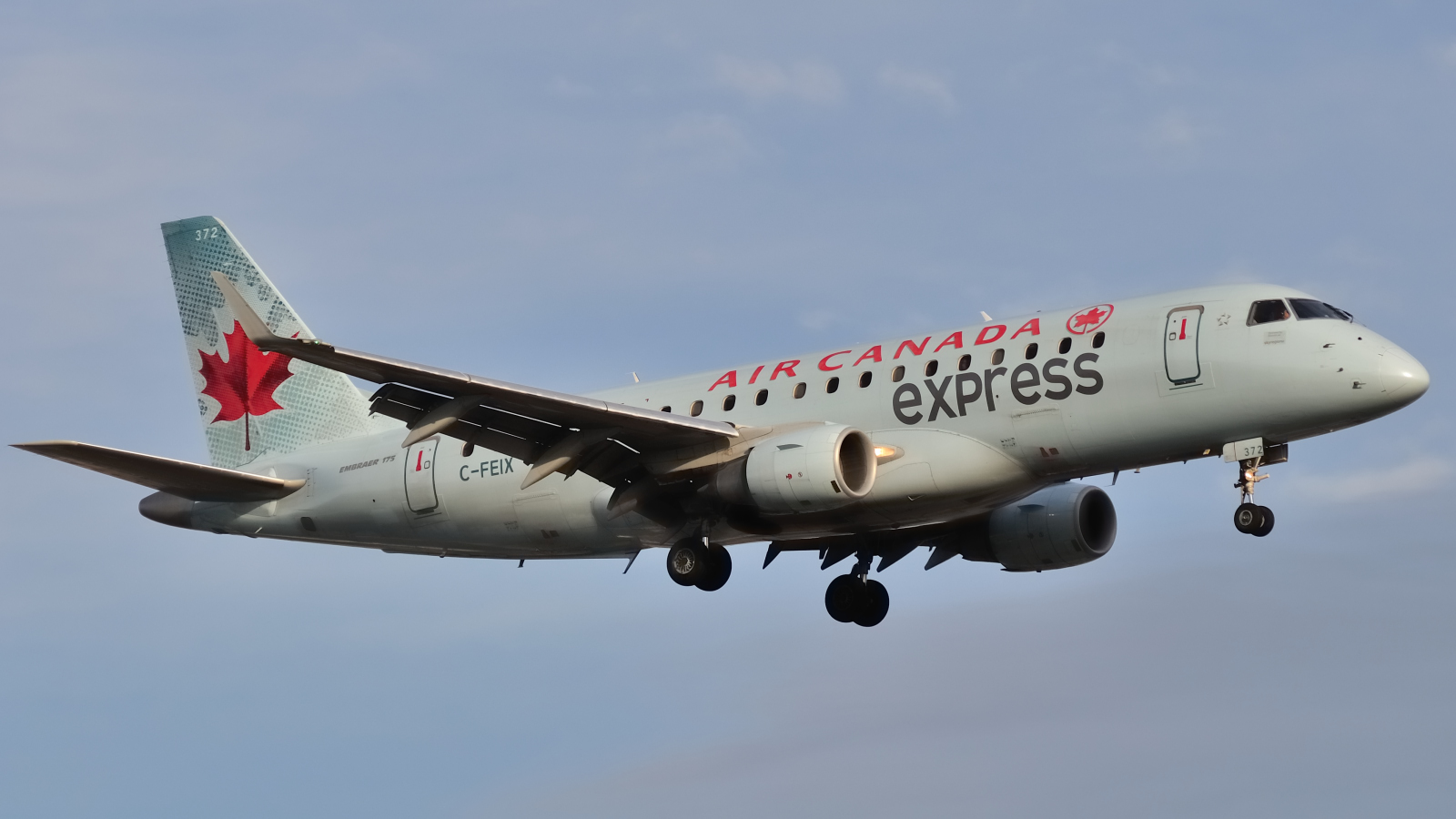 C-FEIX · Embraer 170-200STD · (YUL / CYUL)