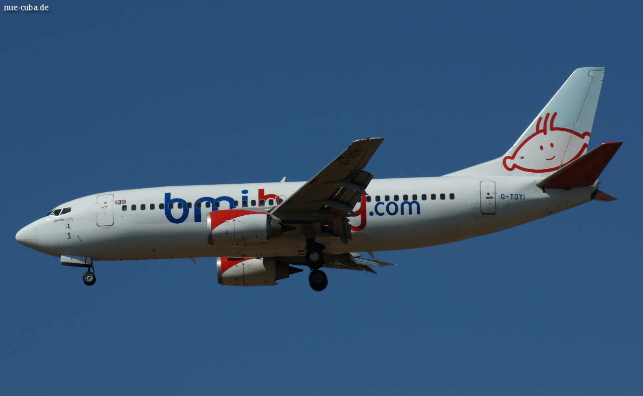 G-TOYI · Boeing 737-3Q8 · (PMI / LEPA / LESJ)