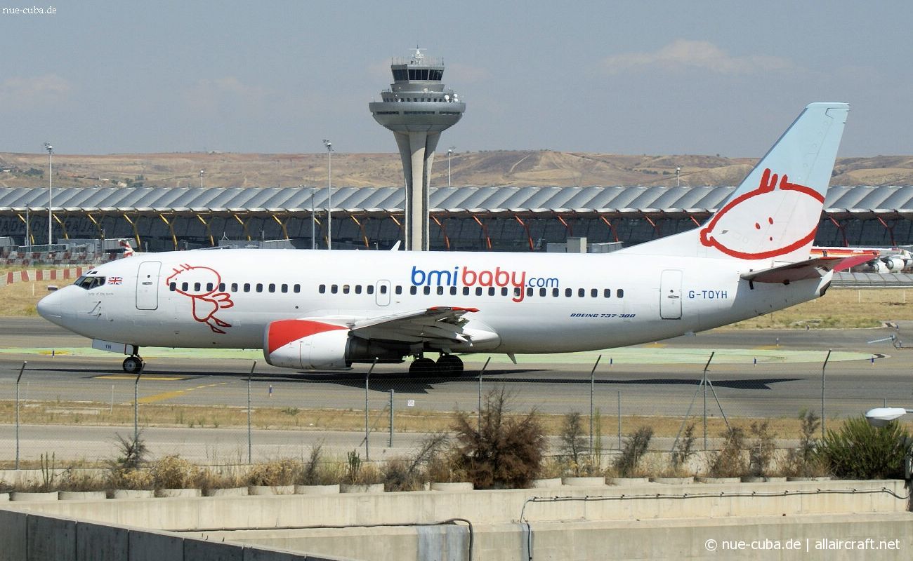 G-TOYH · Boeing 737-36N · (MAD / LEMD)