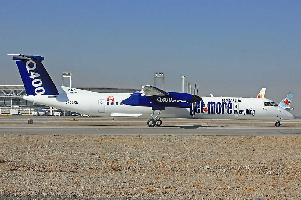 C-GLKU · Bombardier Dash 8-Q402 · (SCL / SCEL)