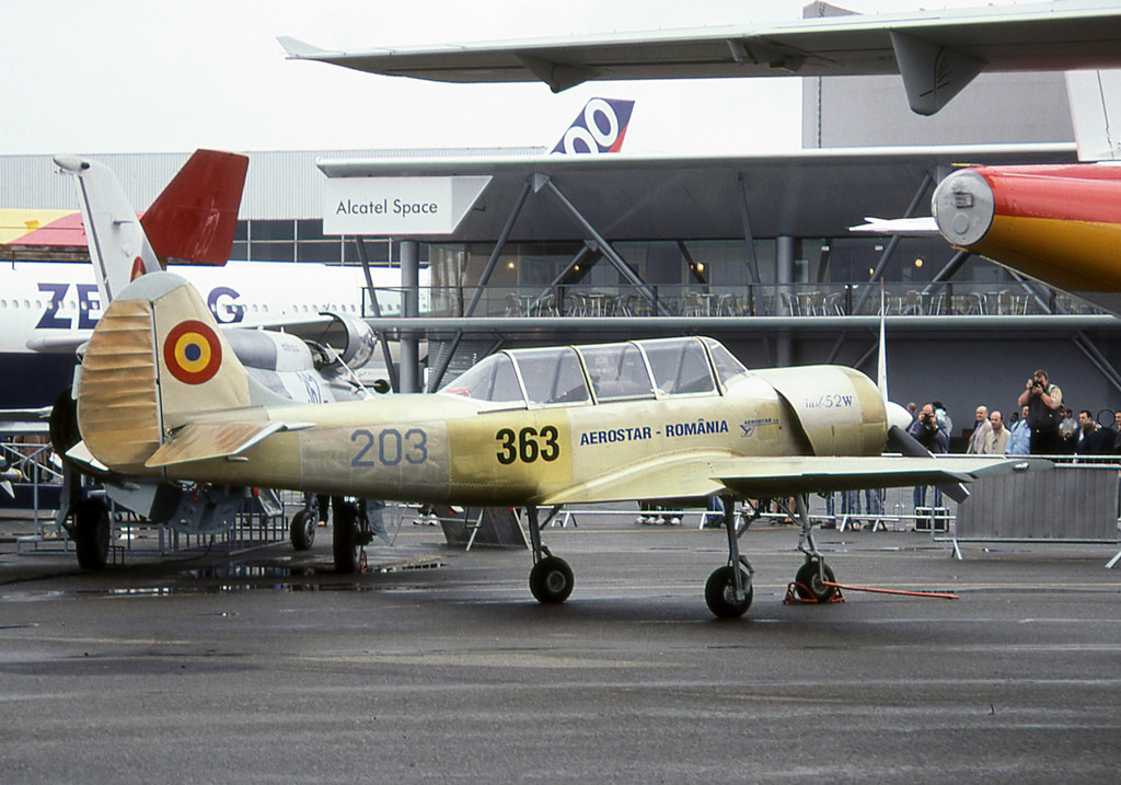 203 · Yakovlev Yak-52W · (LBG / LFPB)