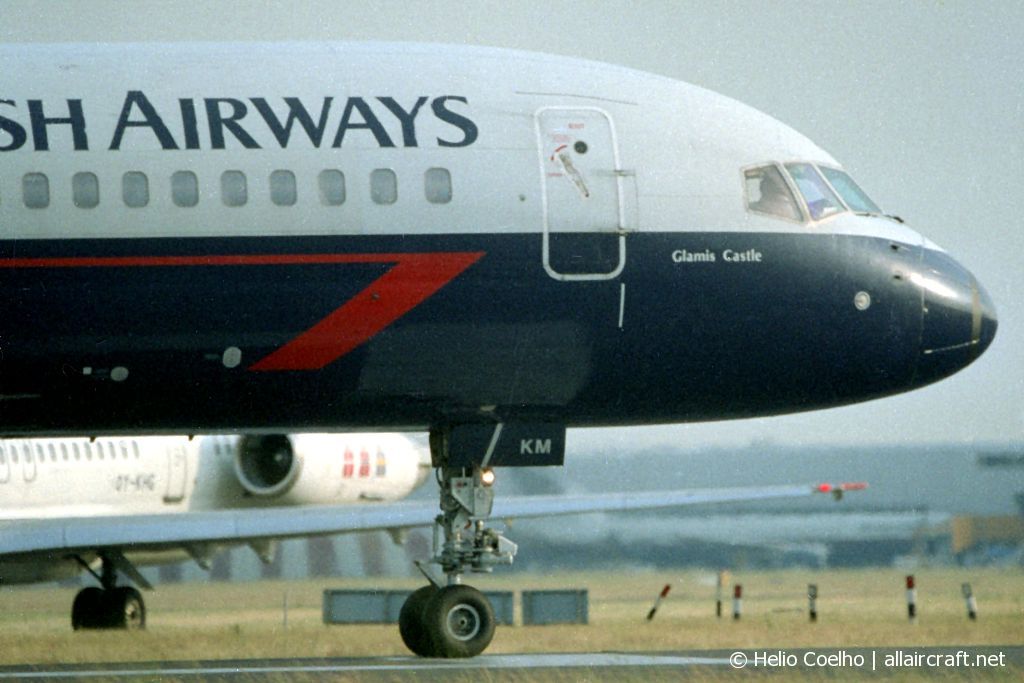 G-BIKM · Boeing 757-236 · (LHR / EGLL)
