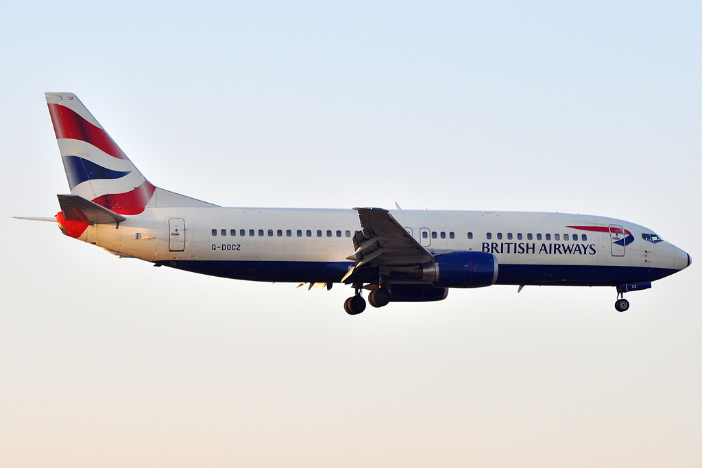 G-DOCZ · Boeing 737-436 · (VRN / LIPX)