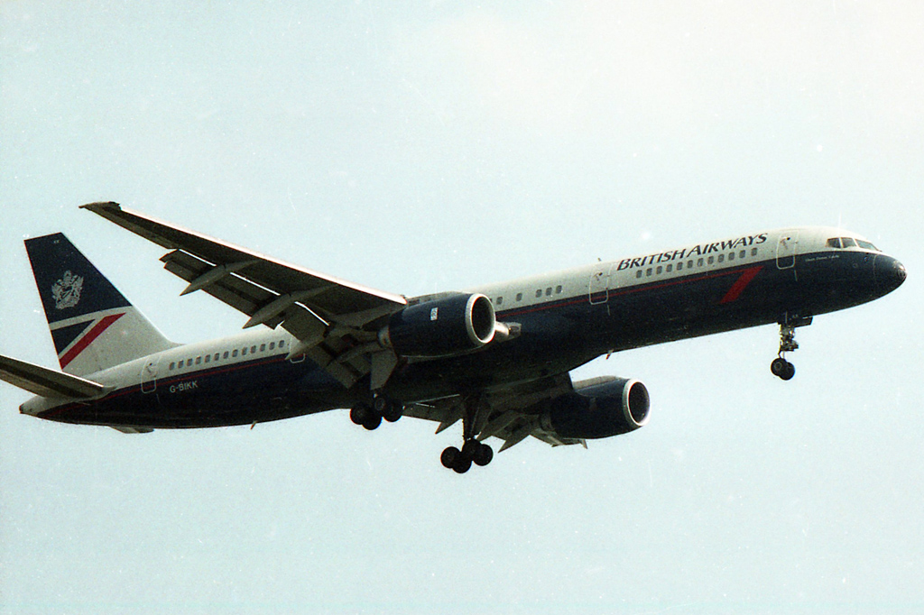 G-BIKK · Boeing 757-236 · (LHR / EGLL)