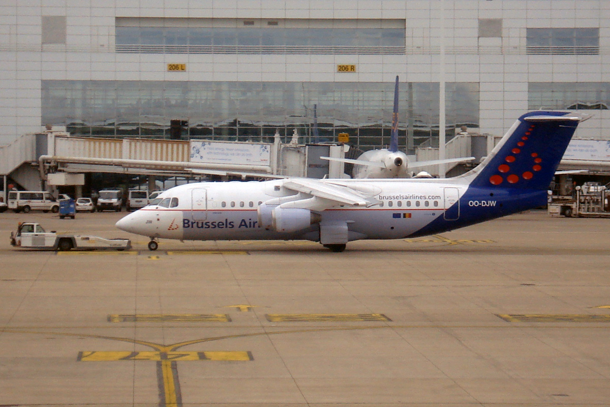 OO-DJW · British Aerospace Avro RJ85 · (BRU / EBBR)