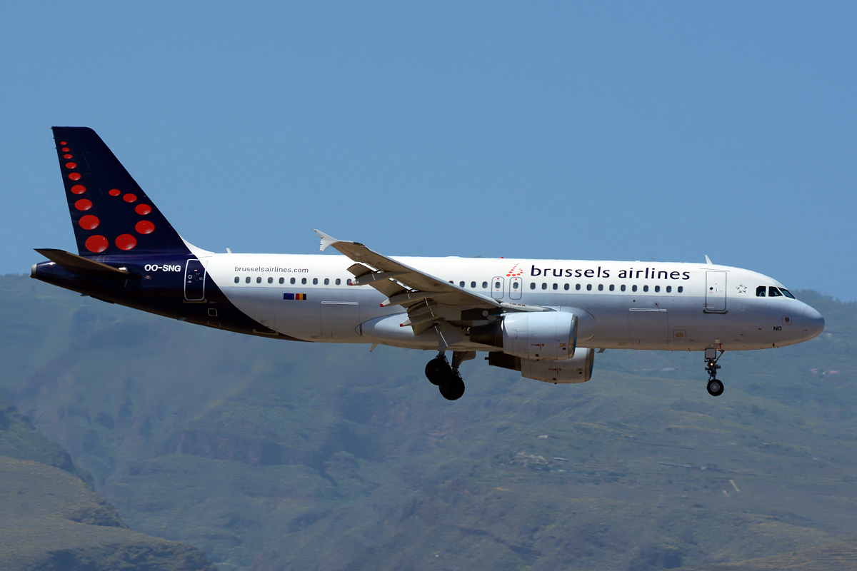 OO-SNG · Airbus A320-214 · (LPA / GCLP)