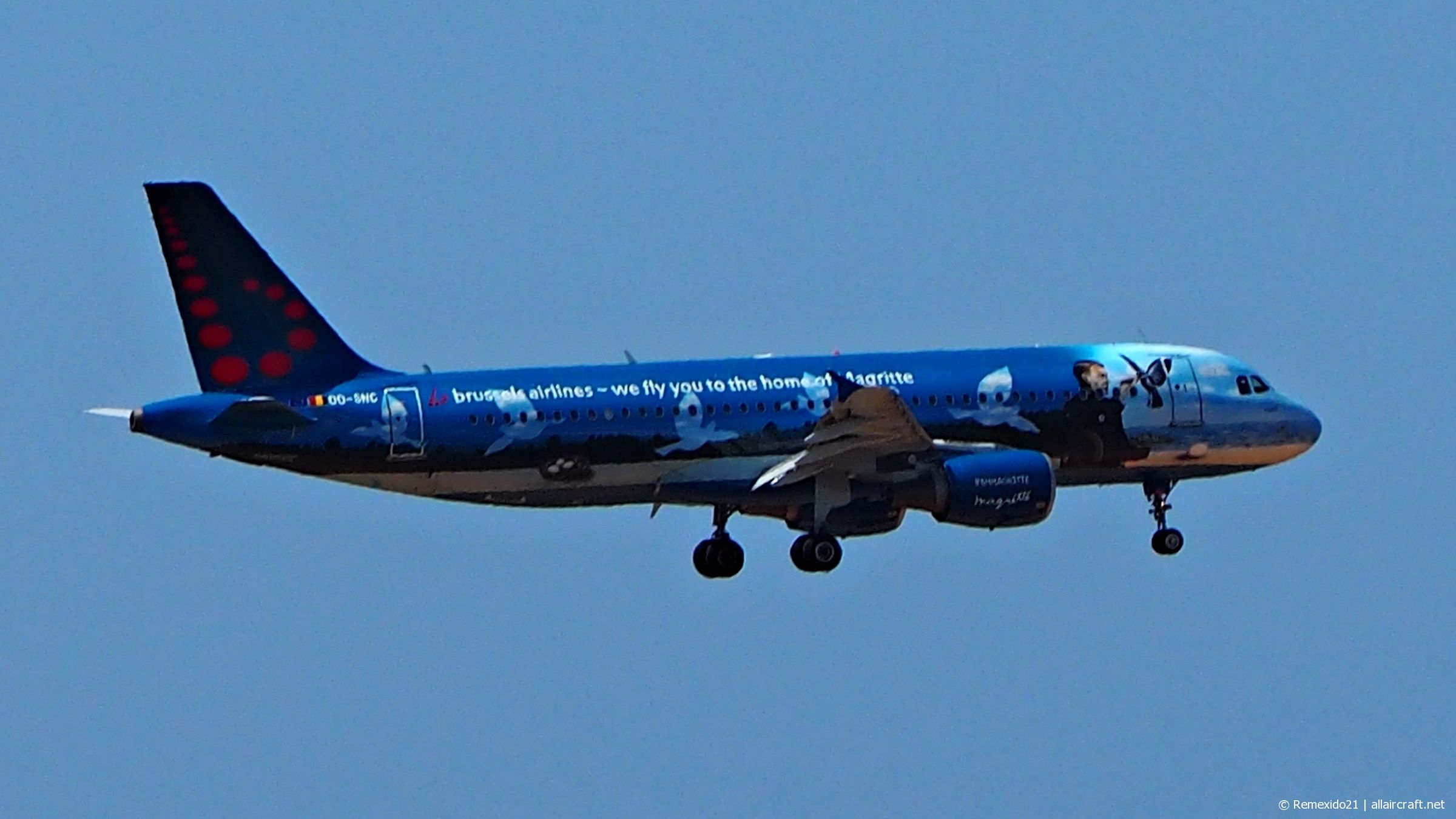OO-SNC · Airbus A320-214 · (FAO / LPFR)