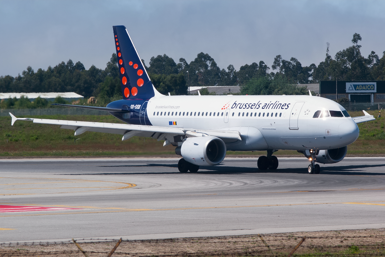 OO-SSB · Airbus A319-111 · (OPO / LPPR)