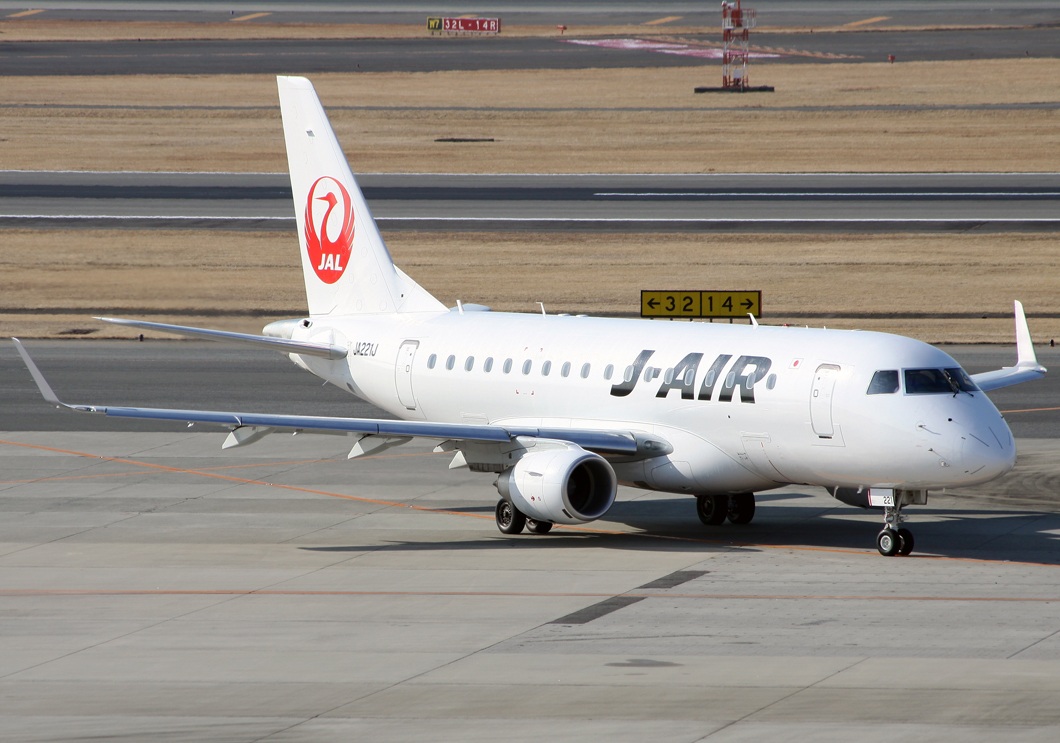 JA221J · Embraer 170-100STD · (ITM / RJOO)