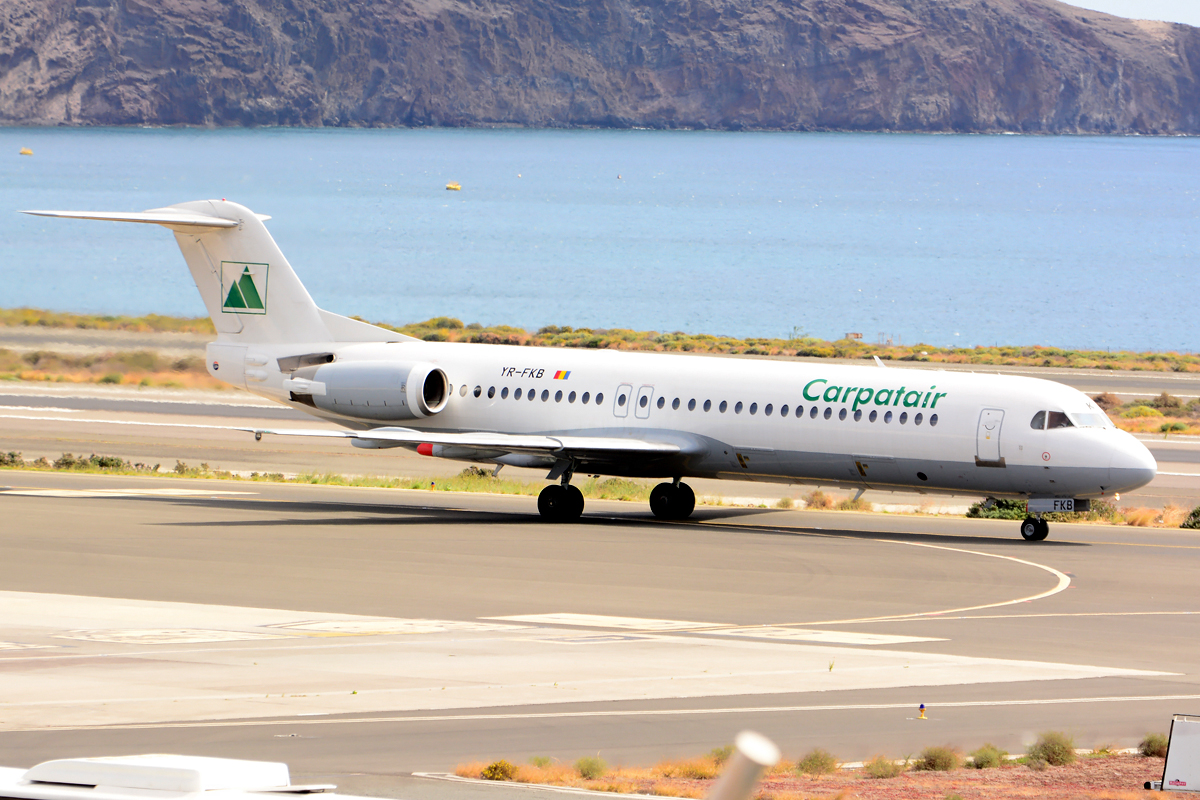 YR-FKB · Fokker 100 · (LPA / GCLP)