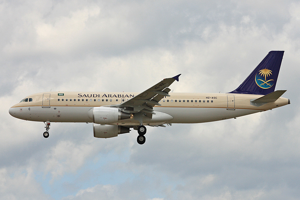 HZ-ASC · Airbus A320-214 · (FRA / FRF / EDDF)