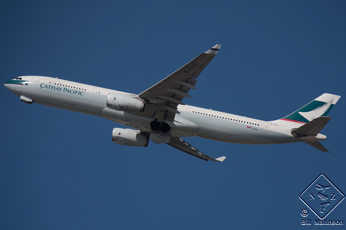 B-LAC · Airbus A330-343 · (SYD / YSSY)
