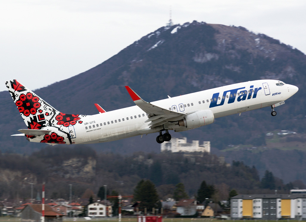 UR-UTQ · Boeing 737-83N(WL) · (SZG / LOWS)