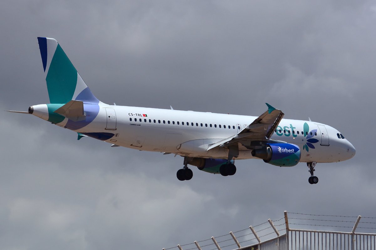 CS-TRL · Airbus A320-214 · (LPA / GCLP)