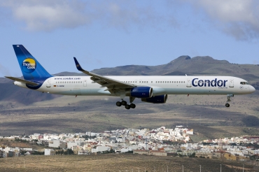 D-ABOM · Boeing 757-330(WL) · (LPA / GCLP)