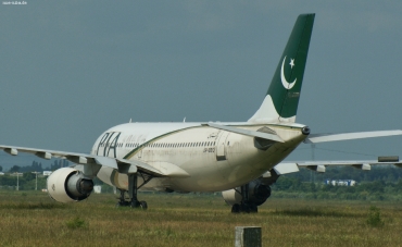 AP-BEQ · Airbus A310-304 · (LEJ / EDDP)