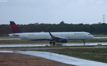 N357DN · Airbus A321-211(WL) · (CUN / MMUN)