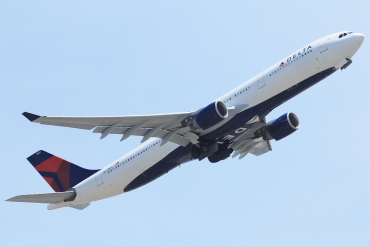 N821NW · Airbus A330-323 · (FCO / LIRF)