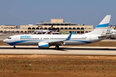 SP-ESB · Boeing 737-8Q8(WL) · (MLA / LMML)