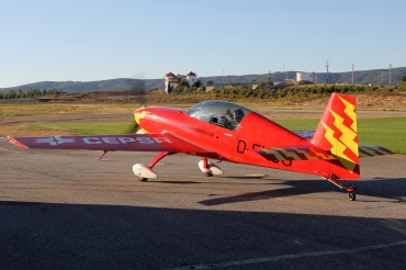 D-EXUG (152) 2002 Extra EA-300L