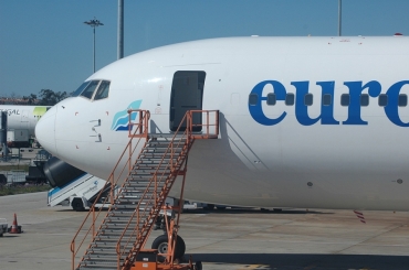 CS-TFT · Boeing 767-3Y0/ER · (LIS / LPPT)